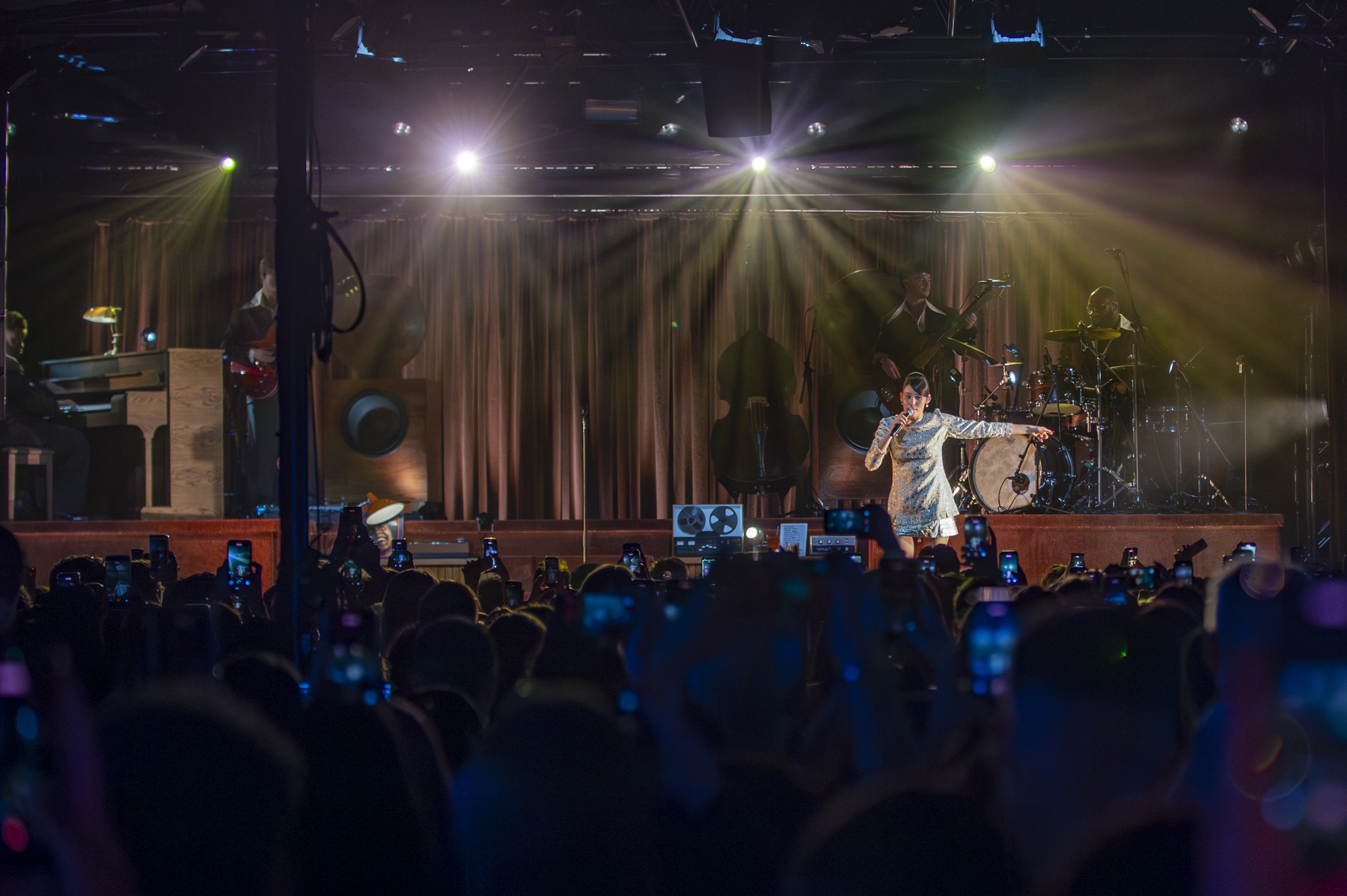 Sienna Spiro Cologne Concert: The New Female Vocal Powerhouse Claims the Pop Throne